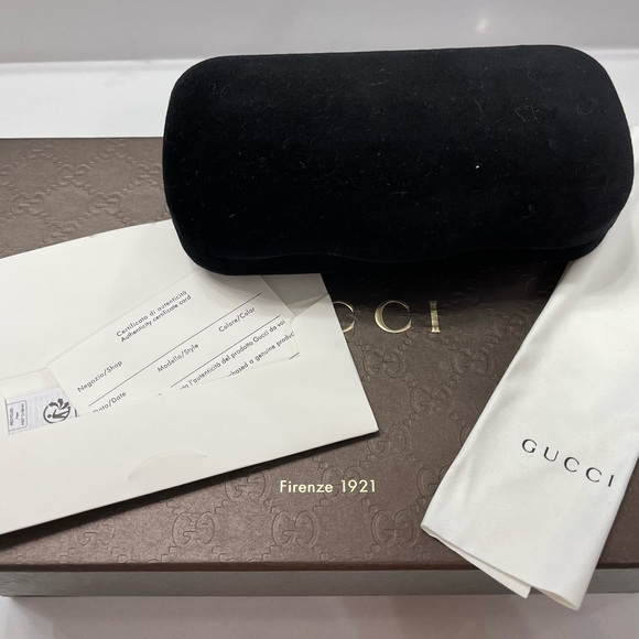 GUCCI Hollywood Forever Woman’s Sunglasses - Picture 14 of 16